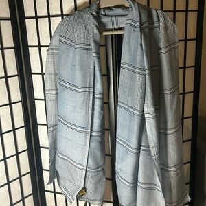 NWT Handmade Scarf - Peace Treaty 🌸